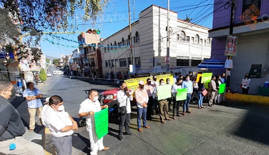 Con bloqueo exigen abogados reapertura de Junta de Conciliación en Chilpancingo
