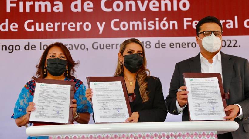 Firma Evelyn Salgado y CFE convenio de obras para zonas de difícil acceso de Guerrero