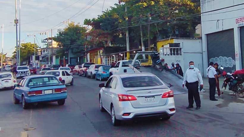 Instalan SSP Acapulco retenes en la Zapata y bulevar Lázaro Cárdenas