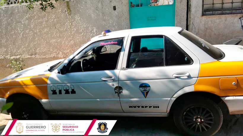Aseguran en Acapulco dos taxis con reporte de robo