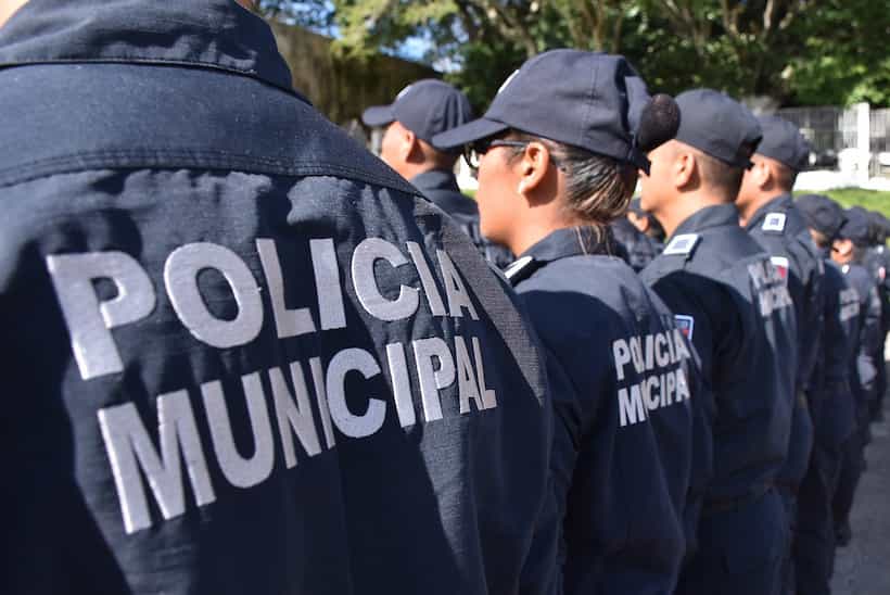 Paran labores policías municipales de Coyuca de Benítez