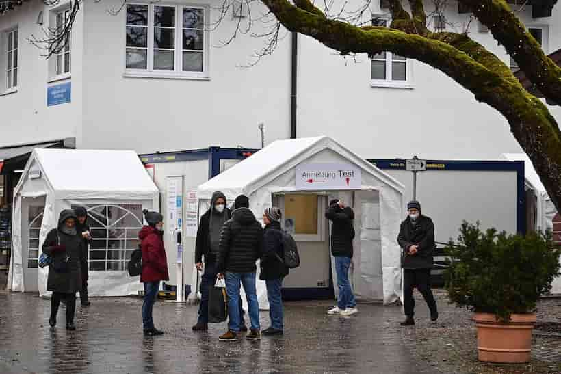 Analiza Alemania aplicar cuarta dosis de vacuna anticovid ante repunte de contagios