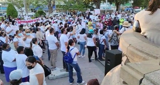 Marchan para exigir liberación de ex alcalde de Iguala