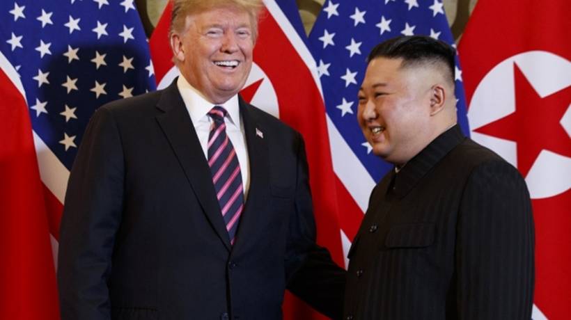 Dice Trump seguir en contacto con Kim Jong Un