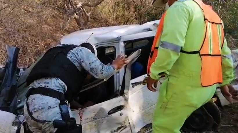 Deja tres heridos accidente en Juchitán, Guerrero