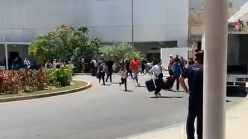 Caída de anuncios fue la causa del pánico en el Aeropuerto de Cancún
