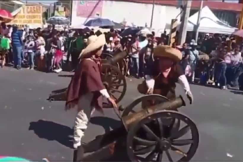 Trágico carnaval: Danzante pierde la mano por accidente pirotécnico en Puebla