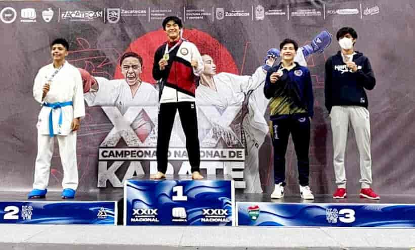 Ganan acapulqueños segundo y tercer luga en Campeonato de Karate