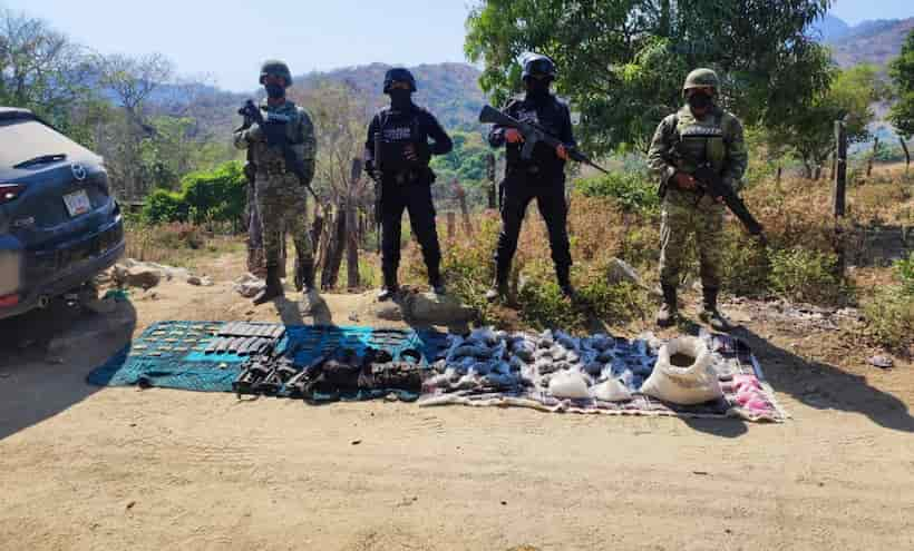 Decomisan militares armas y drogas tras enfrentamiento en Acapulco