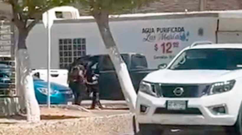 VIDEO: Intenta niña salvar a su padre durante levantón en Sonora