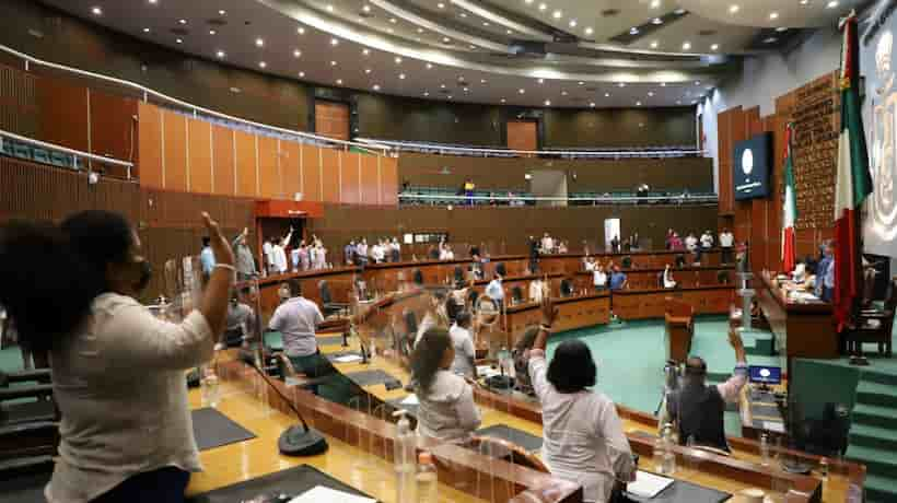 Buscan diputados que en Guerrero cada quien pueda elegir su género