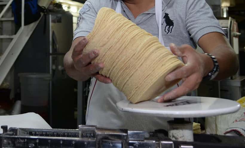 Anuncian más aumentos al kilo de tortilla en Acapulco