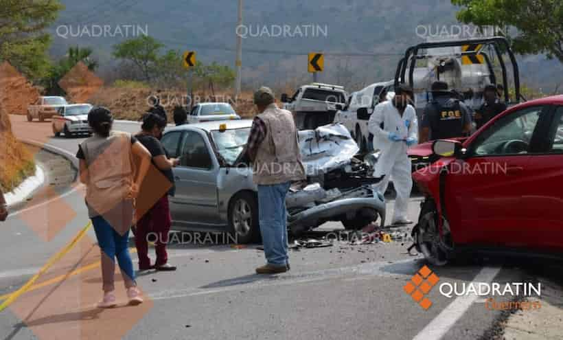 Choque en la Chilpancingo-Acapulco deja 2 personas sin vida