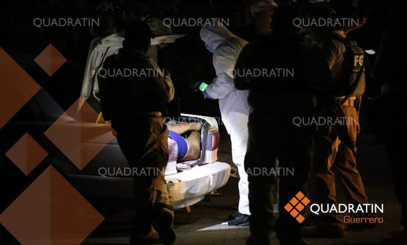 Hallan cuatro personas sin vida dentro de un coche en Acapulco