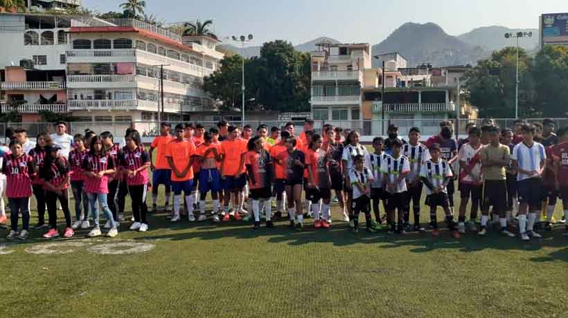 Selecciones de Acapulco brillan en Torneo Regional Juvenil del Futbol Acapulco