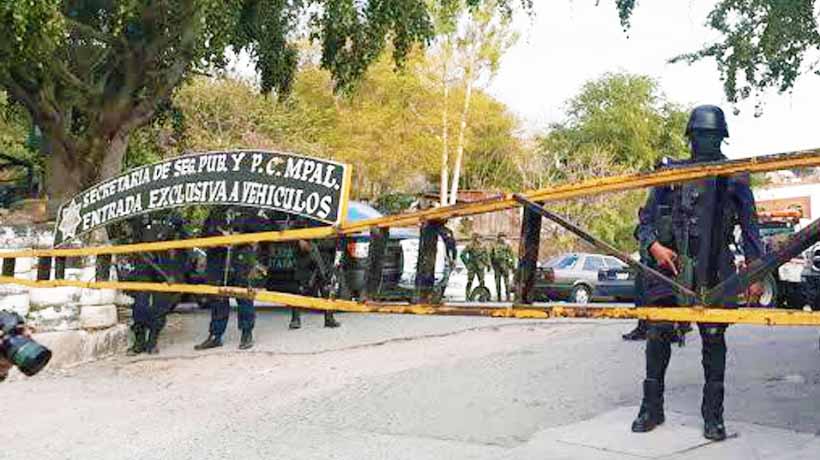 Investigan a policías de Chilpancingo por muerte de hombre en barandillas