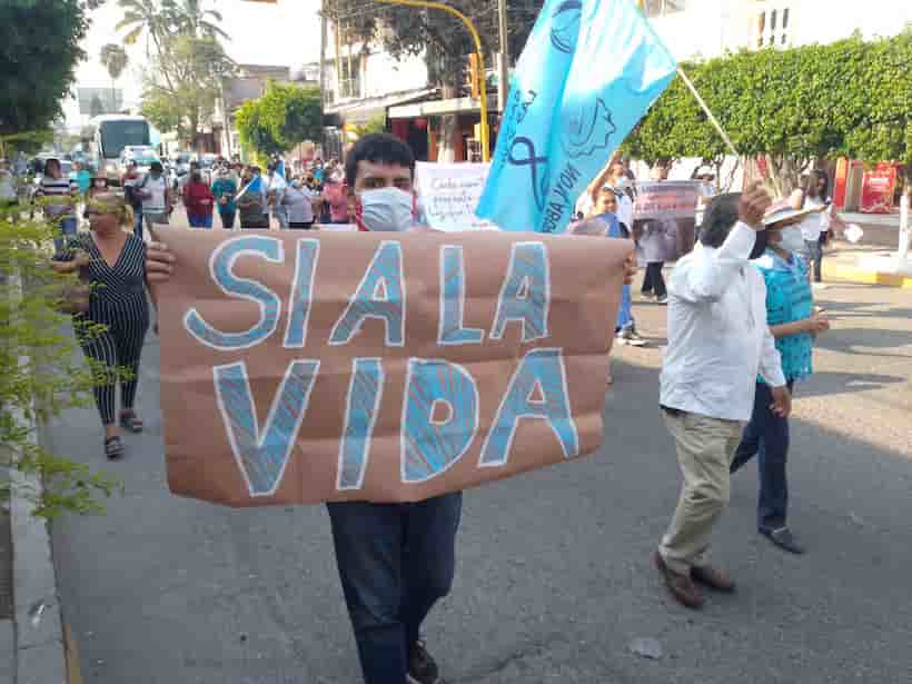 Marchan en Chilpancingo contra el aborto