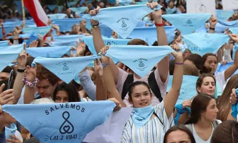 Piden providas a Evelyn Salgado impedir despenalización del aborto