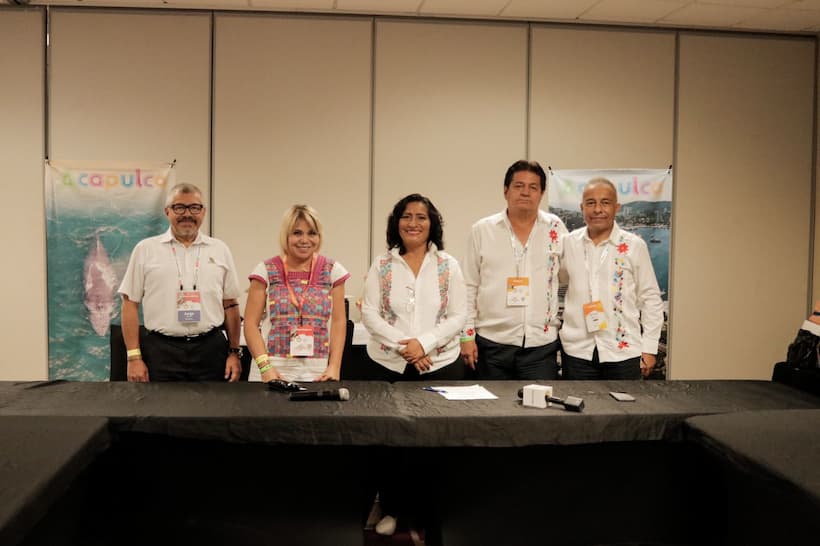 Se reúne Abelina López con agencias de viajes para promover Acapulco