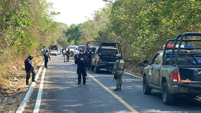 Ultiman a tres personas en Coyuca de Benítez