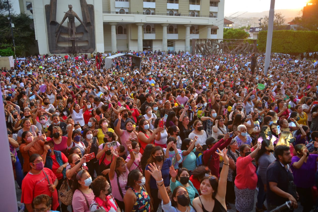 Celebran en Chilpancingo a las mamás