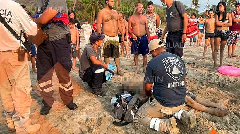 Turista de Michoacán pierde la vida en playa Linda, en Ixtapa