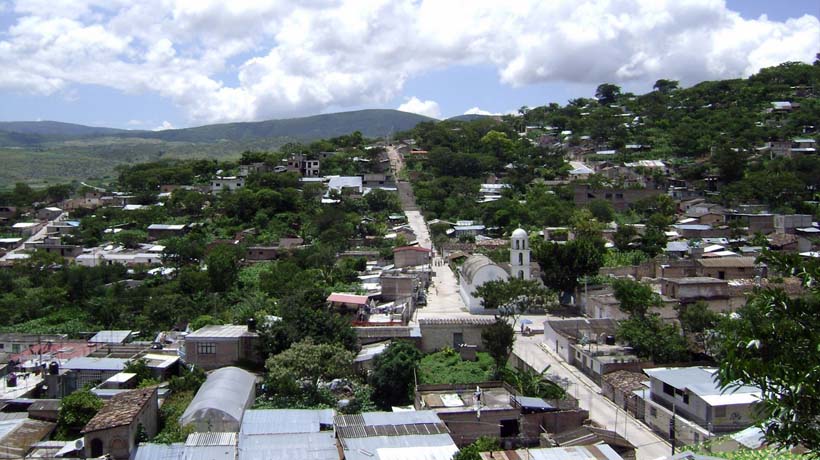 Hallan dos hombres sin vida en Zitlala, Guerrero