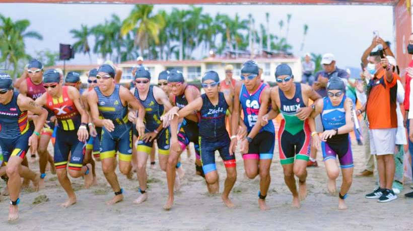 Acuden mil 700 deportistas a Triatlón de Ixtapa-Zihuatanejo