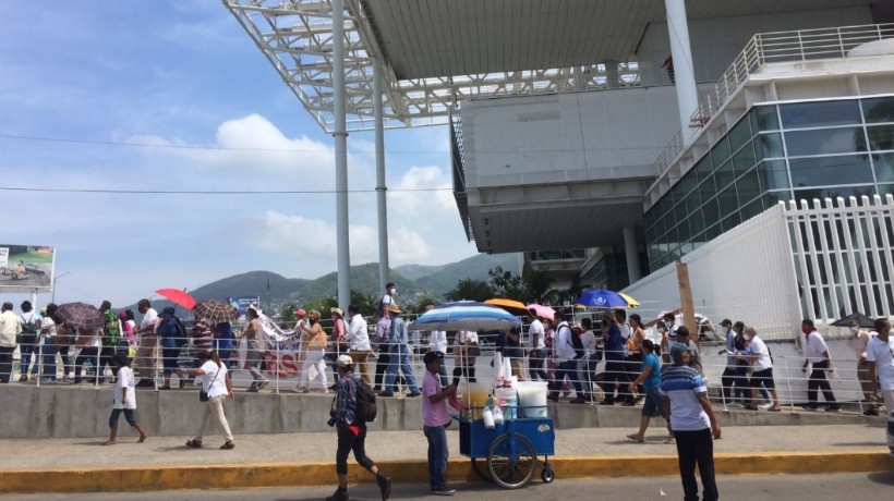 Exigen jubilados hospital de tercer nivel en Acapulco