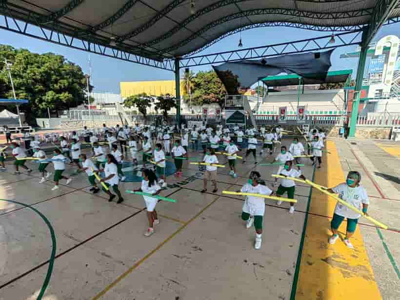 Fomenta IMSS Guerrero la actividad física con ZumbaIMSS