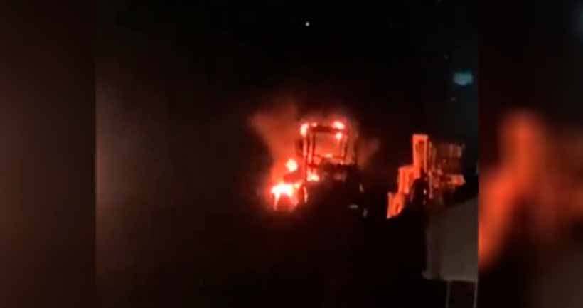 Incendian un tractor en Chilpancingo