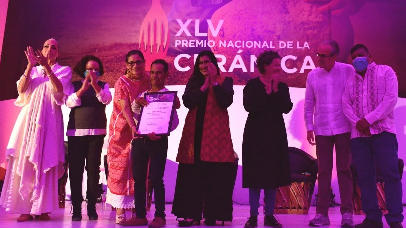 Ganan artesanos de Guerrero premio nacional en Jalisco