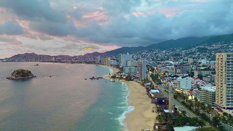 Cierran la navegación en Acapulco por posible ciclón