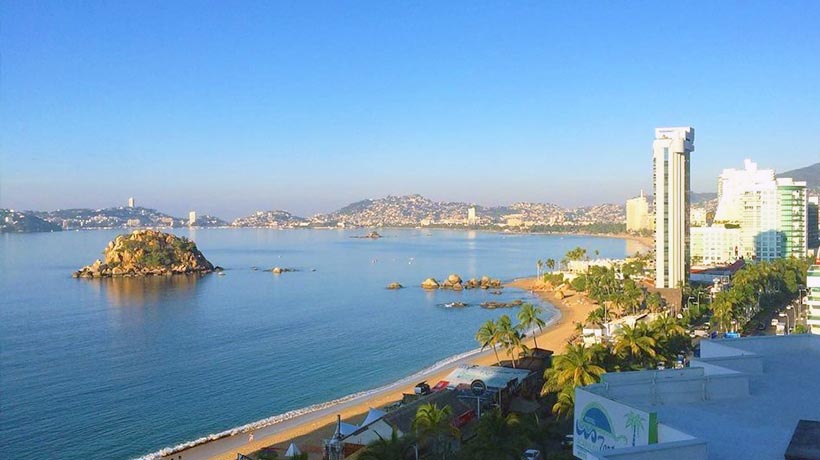 Reabren el puerto de Acapulco a la navegación tras alejarse Celia