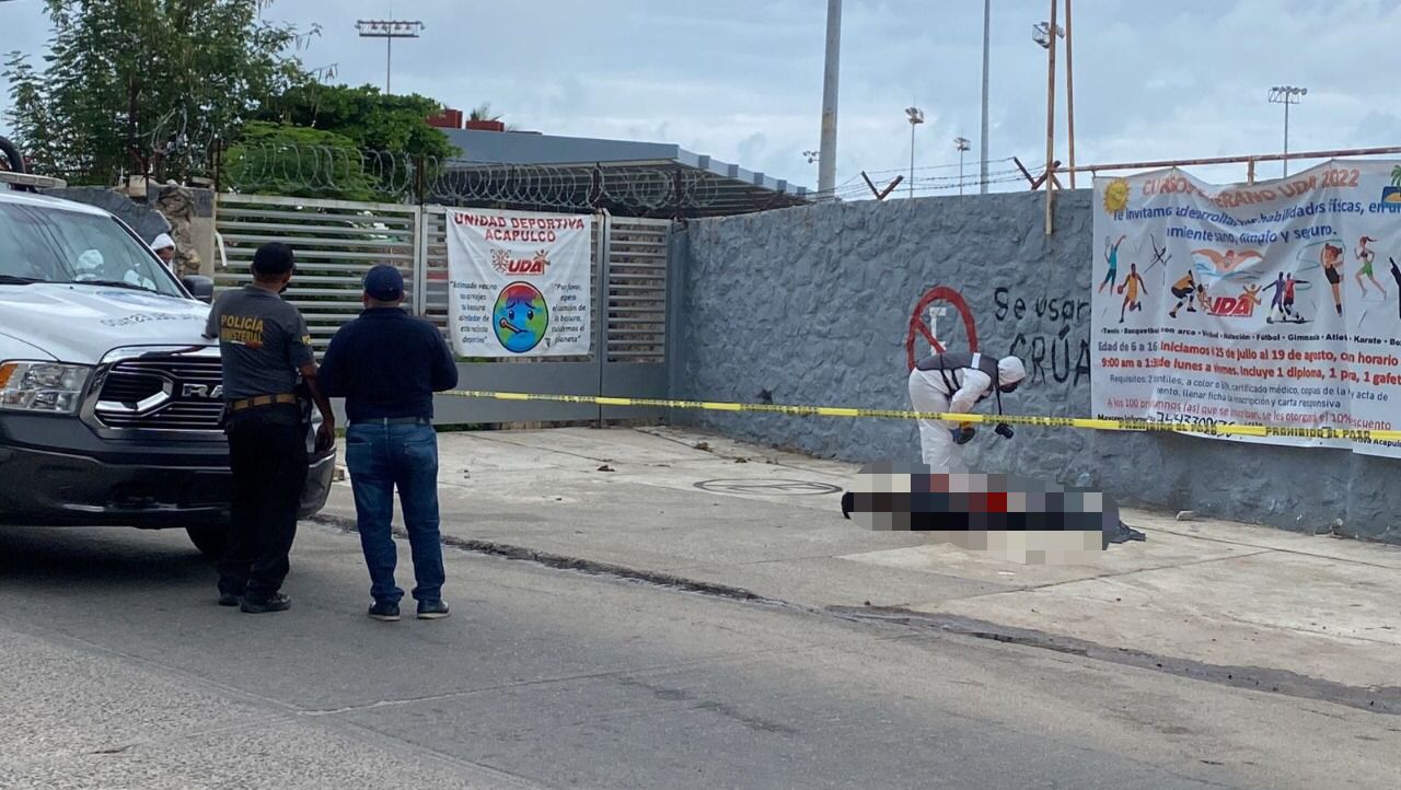 Localizan a hombre sin vida atrás de la UDA en Acapulco