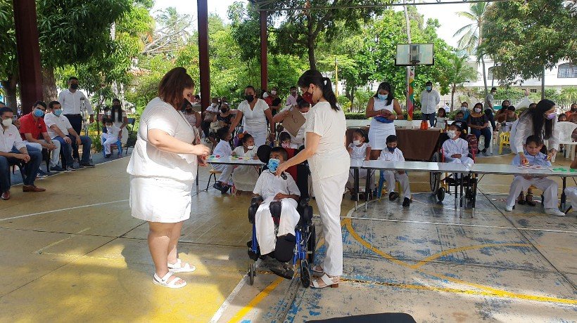 Clausura DIF Acapulco cursos de preescolar y terapia de lenguaje