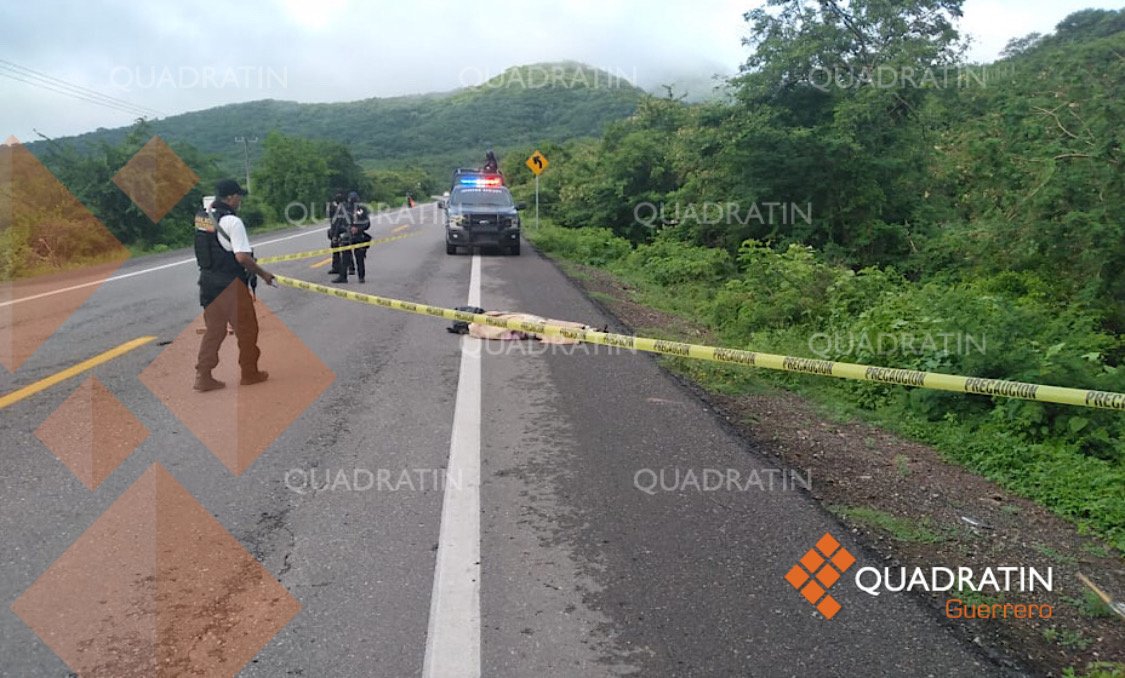 Localizan a hombre sin vida en carretera federal Iguala-Chilpancingo