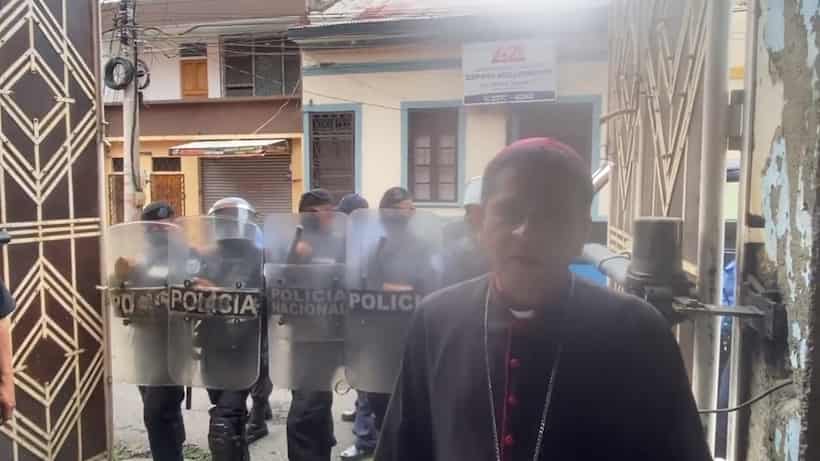 Busca dictadura de Nicaragua detener a obispo por criticar gobierno de Daniel Ortega