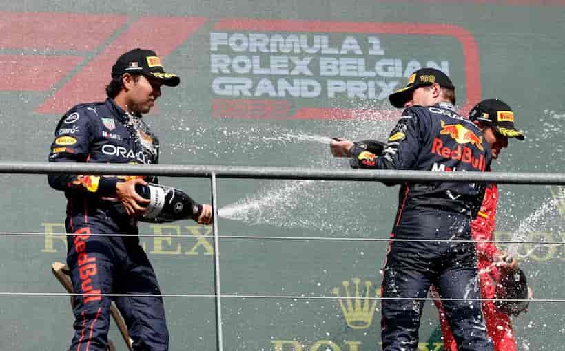 Conquistan Verstappen y Pérez el Gran Premio de Bélgica