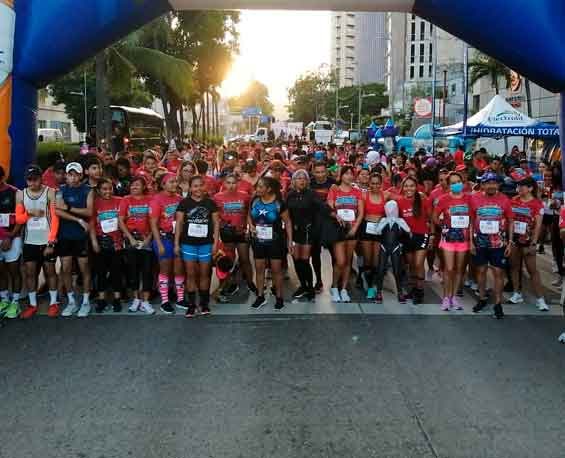 Realizan en Acapulco tercera carrera a favor de niños con cáncer