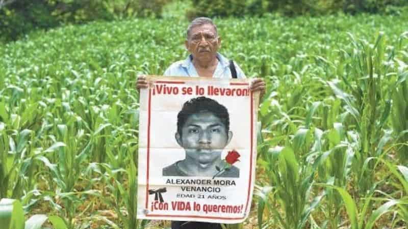 Fallece Ezequiel Mora, padre de uno de los 43 de Ayotzinapa