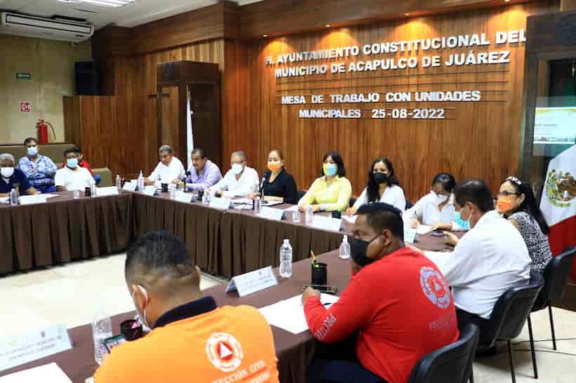 Gestionan autoridades de Acapulco y del Congreso de Guerrero equipamiento para PC