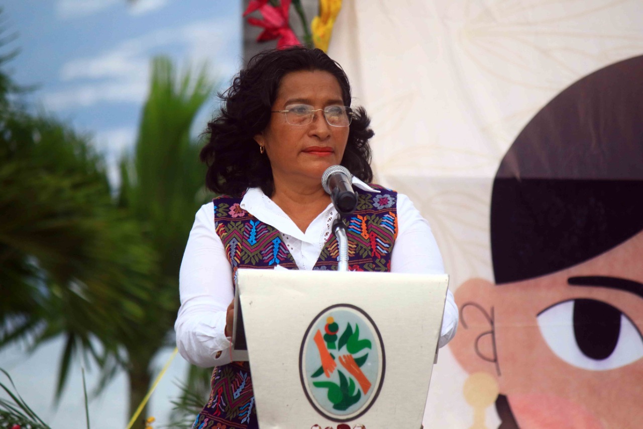 Indígenas son la grandeza de México y Acapulco: Abelina López