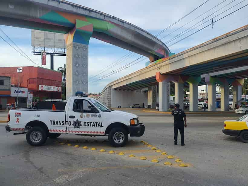 Restringen tránsito de vehículos que transportan combustible en la Escénica de Acapulco