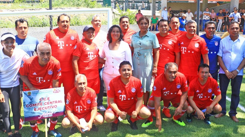 Inaugura Abelina López torneo regional de fútbol del SUSPEG
