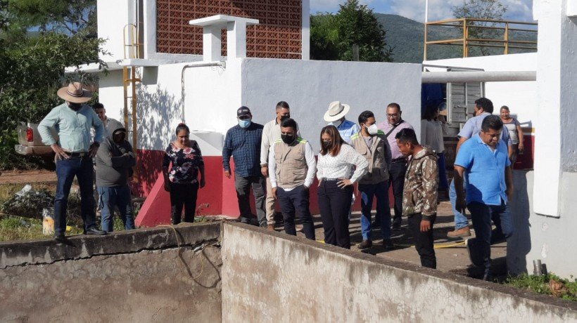 Rehabilitan sistema de saneamiento en poblado de Eduardo Neri, Guerrero