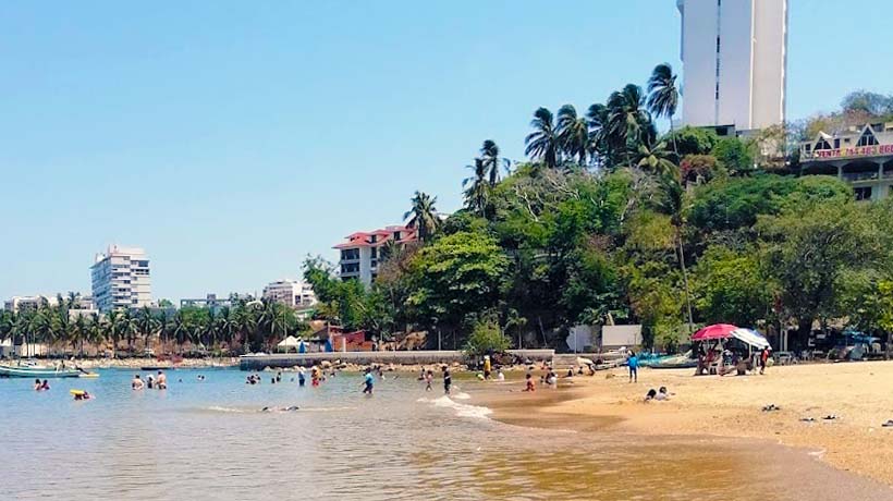 Se justifica CAPAMA por playas sucias en Acapulco