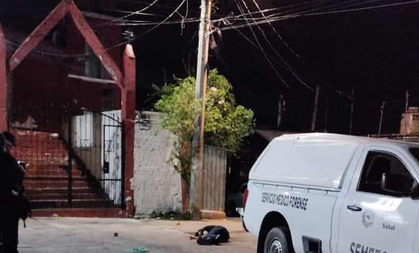 Privan de la vida a un hombre frente a una iglesia en Acapulco