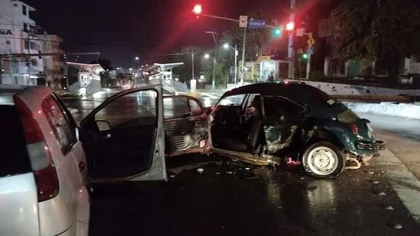 Más accidentes: Se estrellan 4 vehículos en diferentes zonas de Acapulco