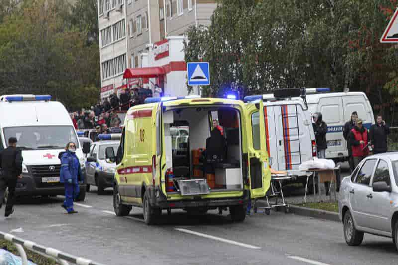 Tiroteo en escuela de Rusia deja 15 personas sin vida y 24 lesionadas